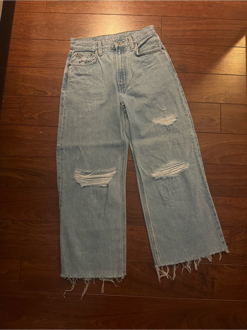 High-Rise Light wash Wide-Leg Distressed Jeans